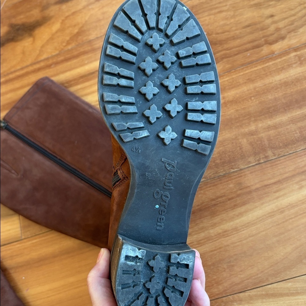 Paul Green suede boots - Picture 4 of 12
